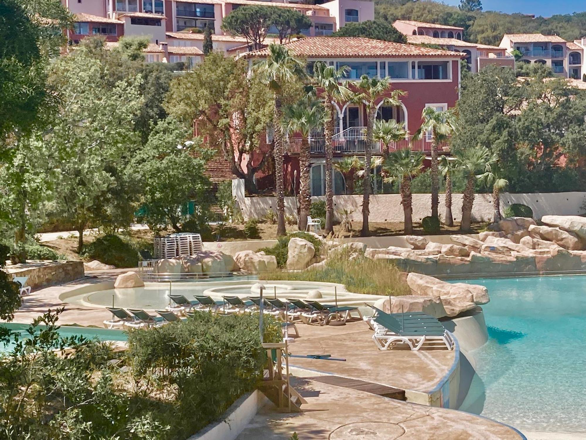 Les Restanques 3 Etoiles 4 A 5 Pers 2143 Grimaud