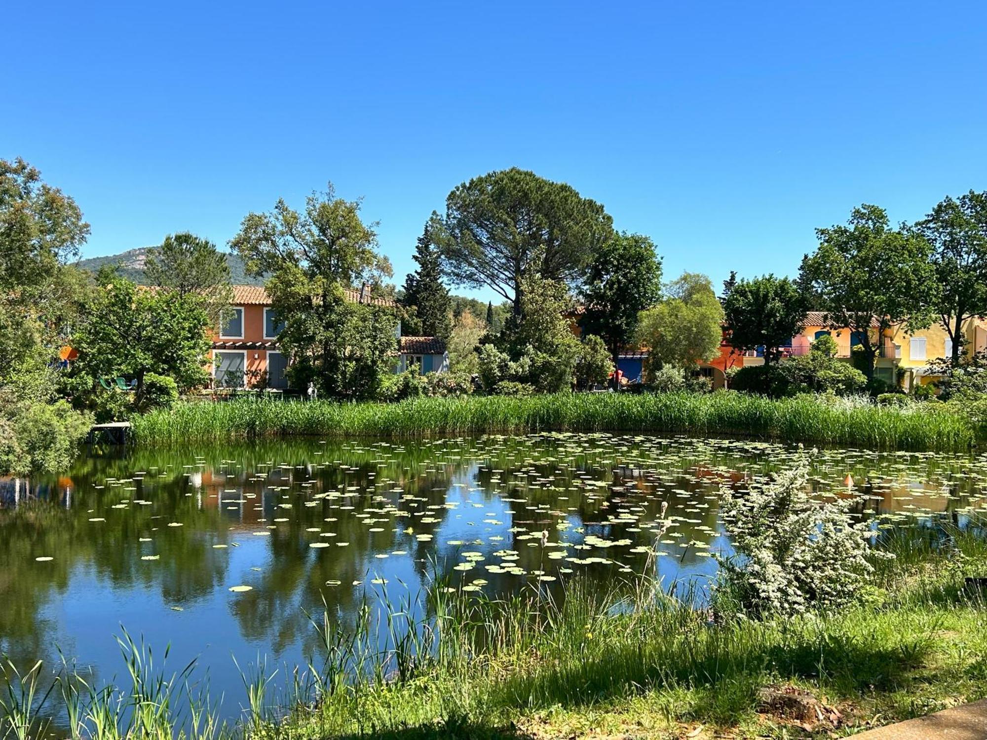 Apartment Les Restanques 3 Etoiles 4 A 5 Pers 2143 Grimaud